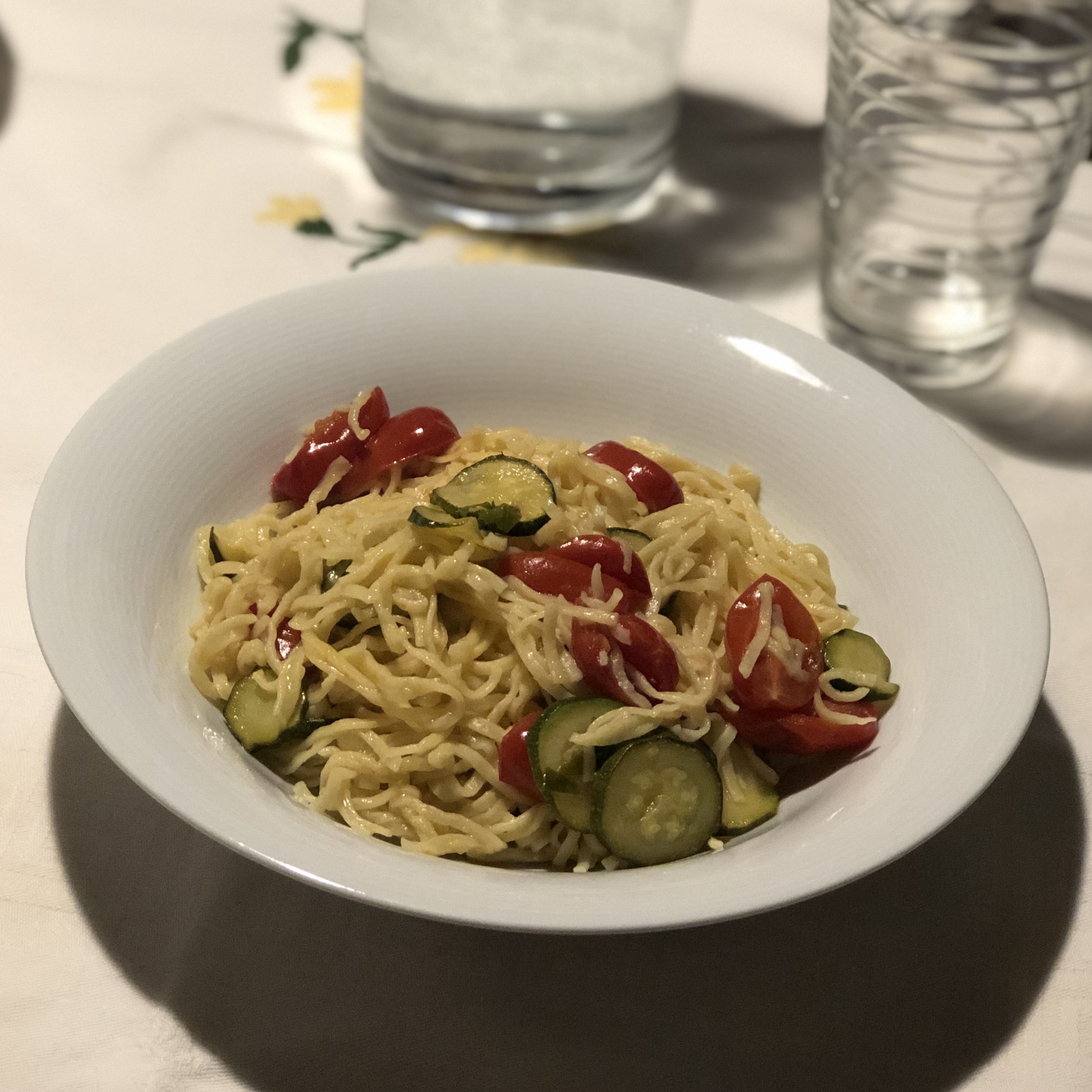 Tagliolini con zucchine e pomodorini – La Mini Cucina di Elena